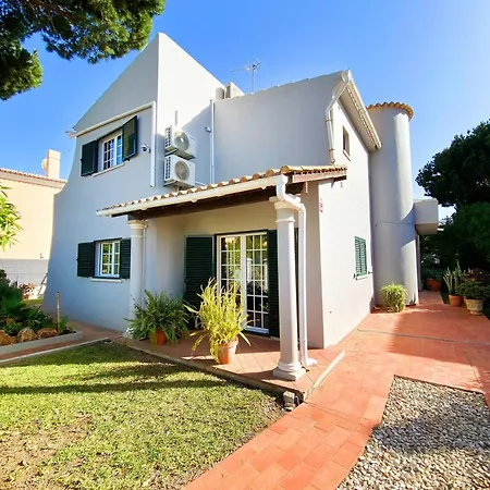 Villa Sarah By Becherish Quarteira