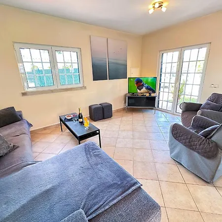 Sarah By Becherish Villa