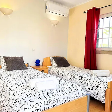 Sarah By Becherish Quarteira