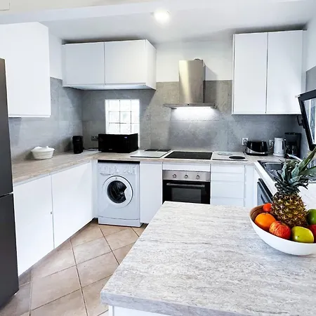 Villa Sarah By Becherish Quarteira