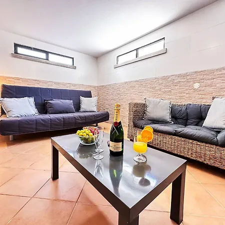 Sarah By Becherish Villa *