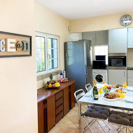 Villa Sarah By Becherish Quarteira