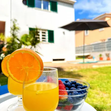 Villa Sarah By Becherish