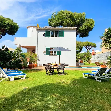 Sarah By Becherish Villa *